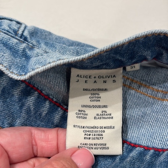 Alice and Olivia Trish Low rise Carpenter Jean - Picture 8 of 10